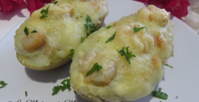 Patatas rellenas de gambas