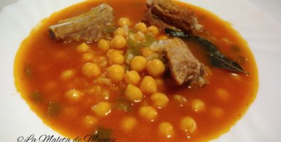 Guiso de garbanzos y costillas