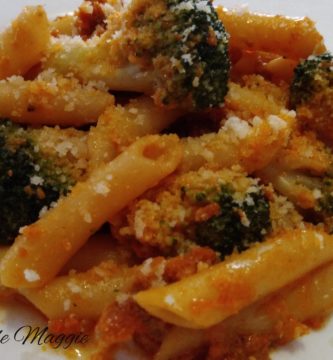 Macarrones con brócoli en salsa de sobrasada