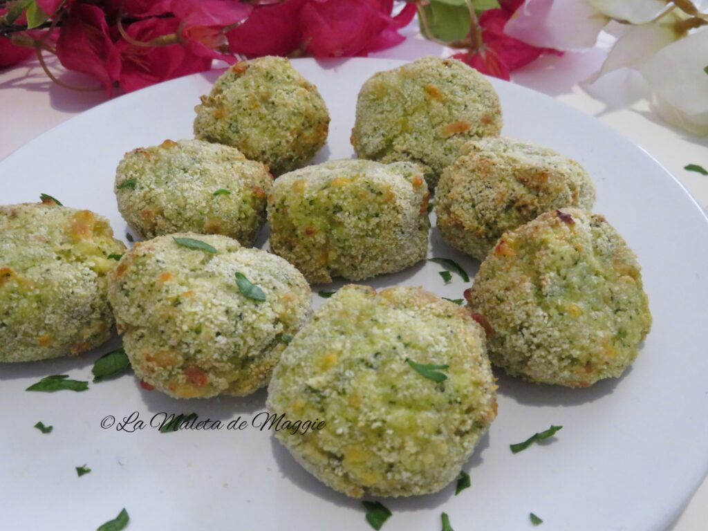 Bolitas de brócoli y queso