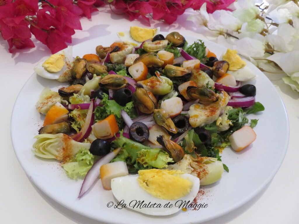 ensalada de mejillones y surimi