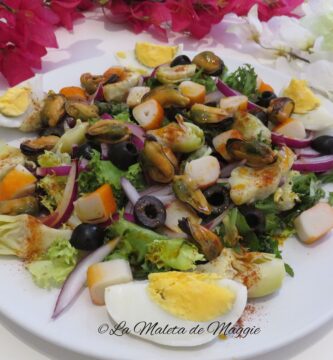 ensalada de mejillones y surimi