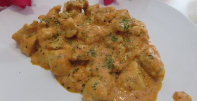 Pollo cremoso especiado 