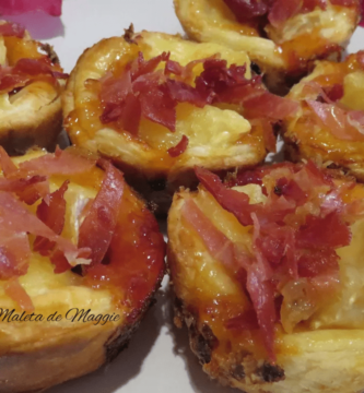 Tartaletas de mermelada y queso